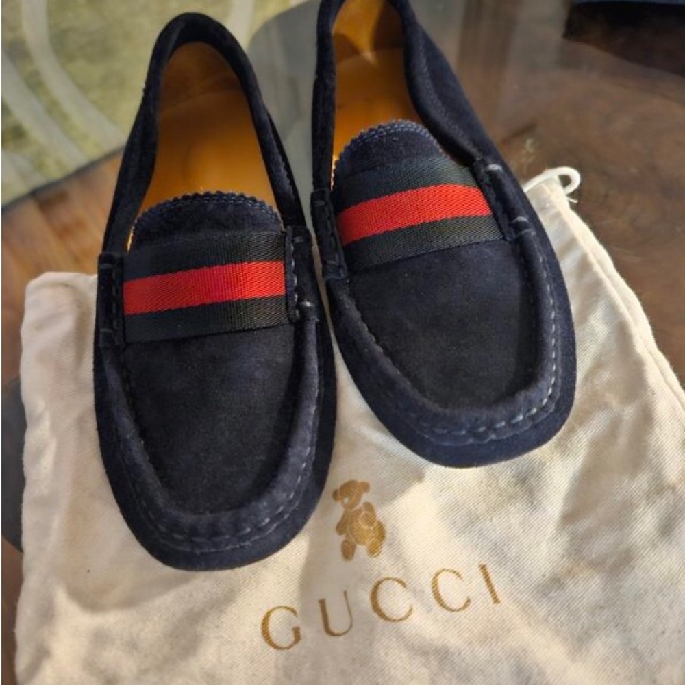Gucci kids Dark Blue Loafers with Bold Red Accent